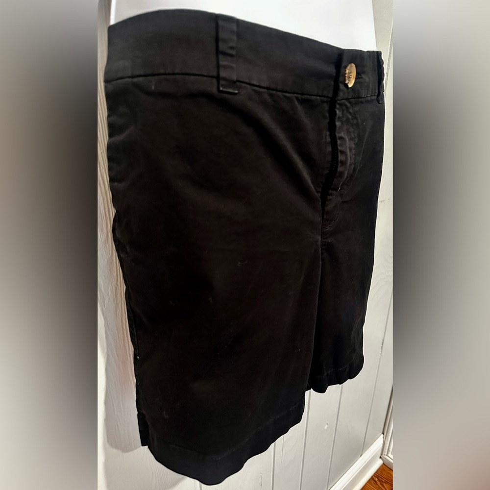 Old Navy Women's Black Everyday Shorts - Picture 3 of 6